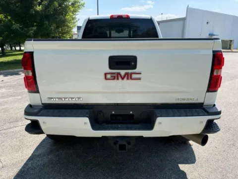 More photos of 2016 GMC Sierra 2500HD Denali at Indy Luxury Motorsports, IN