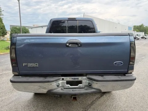 More photos of 2004 Ford F-350SD Lariat at Indy Luxury Motorsports, IN