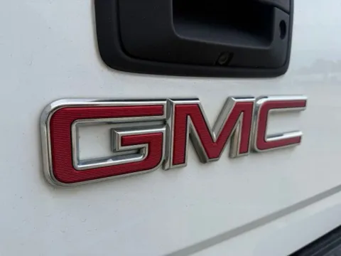 More photos of 2016 GMC Sierra 3500 HD SLT at Indy Luxury Motorsports, IN