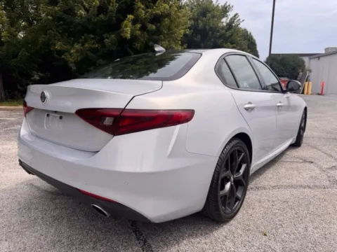 More photos of 2021 Alfa Romeo Giulia Ti at Indy Luxury Motorsports, IN