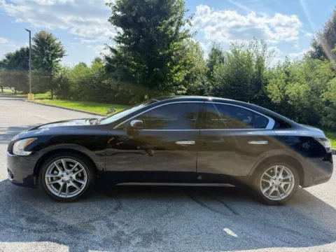 More photos of 2013 Nissan Maxima 3.5 S at Indy Luxury Motorsports, IN