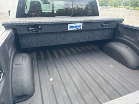 More photos of 2017 Ford F-150 Platinum at Indy Luxury Motorsports, IN