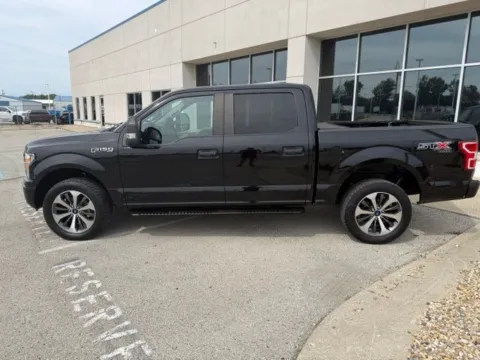 More photos of 2019 Ford F-150 XL at Indy Luxury Motorsports, IN