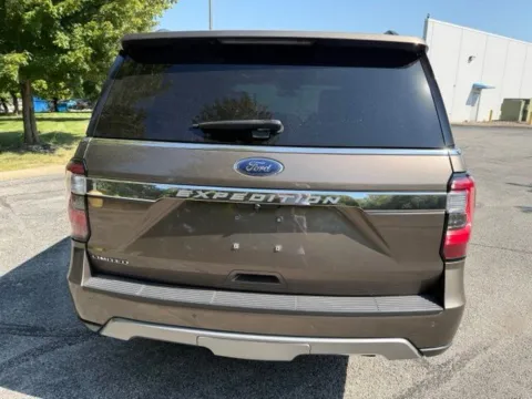 More photos of 2019 Ford Expedition Limited at Indy Luxury Motorsports, IN