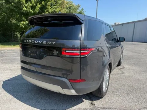Another view of 2018 Land Rover Discovery HSE Luxury for sale in Indianapolis, IN at Indy Luxury Motorsports