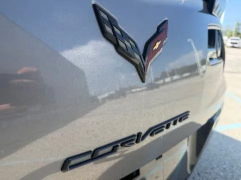More photos of 2015 Chevrolet Corvette Stingray Z51 at Indy Luxury Motorsports, IN