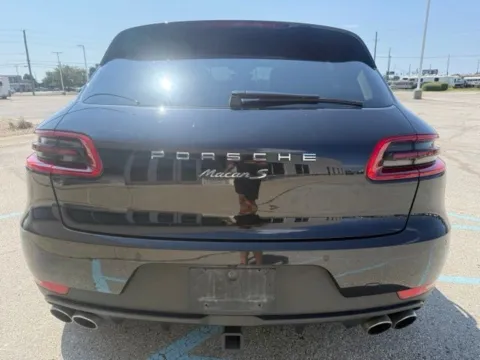 More photos of 2018 Porsche Macan S at Indy Luxury Motorsports, IN