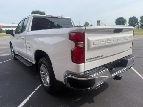 More photos of 2019 Chevrolet Silverado 1500 LT at Indy Luxury Motorsports, IN
