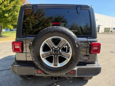 More photos of 2018 Jeep Wrangler Unlimited Sahara at Indy Luxury Motorsports, IN