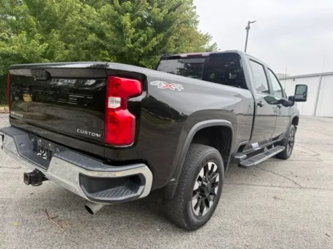 More photos of 2020 Chevrolet Silverado 2500 HD LT at Indy Luxury Motorsports, IN