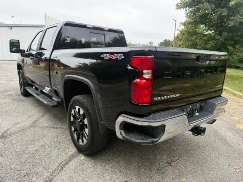 More photos of 2020 Chevrolet Silverado 2500 HD LT at Indy Luxury Motorsports, IN