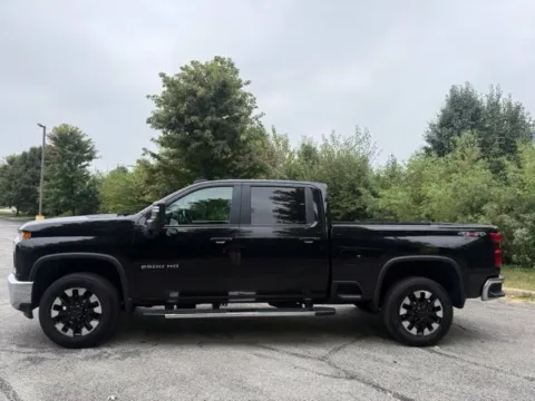 Another view of 2020 Chevrolet Silverado 2500 HD LT for sale in Indianapolis, IN at Indy Luxury Motorsports