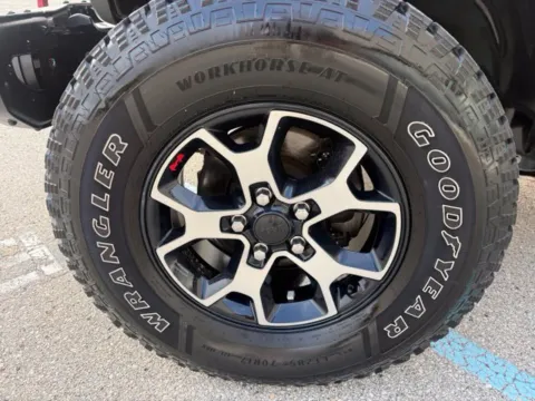 More photos of 2019 Jeep Wrangler Unlimited Rubicon at Indy Luxury Motorsports, IN