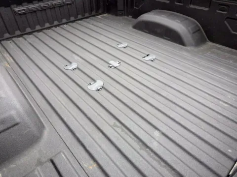 More photos of 2024 GMC Sierra 2500 HD Denali at Indy Luxury Motorsports, IN