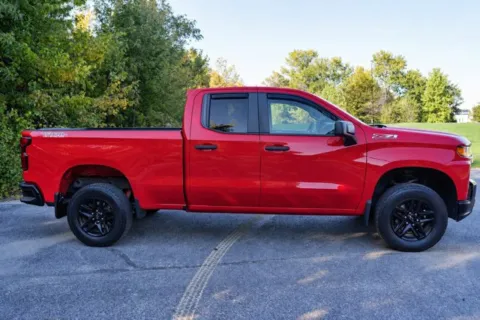 Photos of 2019 Chevrolet Silverado 1500 Custom Trail Boss for sale in Indianapolis, IN at Indy Luxury Motorsports