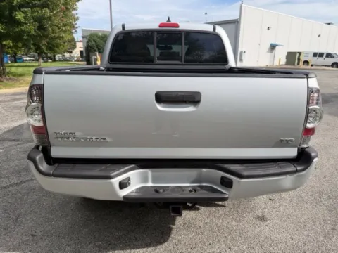 More photos of 2012 Toyota Tacoma at Indy Luxury Motorsports, IN