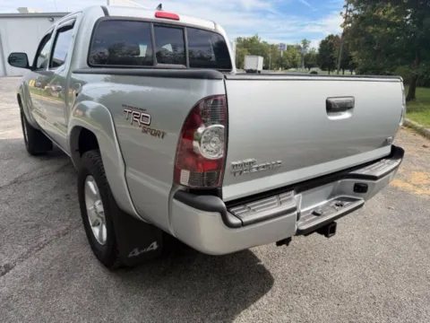 More photos of 2012 Toyota Tacoma at Indy Luxury Motorsports, IN