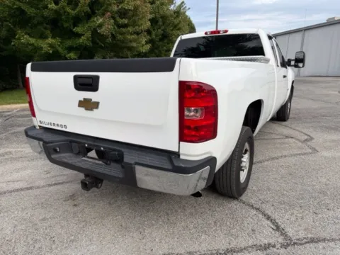 More photos of 2009 Chevrolet Silverado 2500 HD Work Truck at Indy Luxury Motorsports, IN