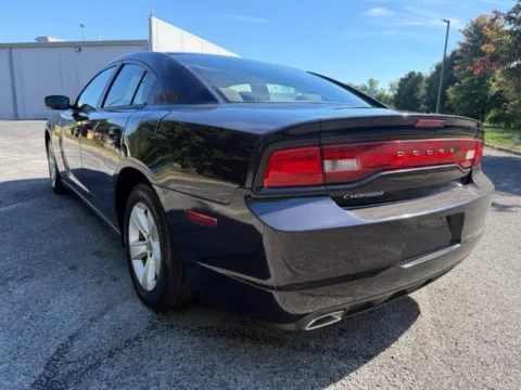 More photos of 2012 Dodge Charger SE at Indy Luxury Motorsports, IN
