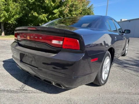 More photos of 2012 Dodge Charger SE at Indy Luxury Motorsports, IN