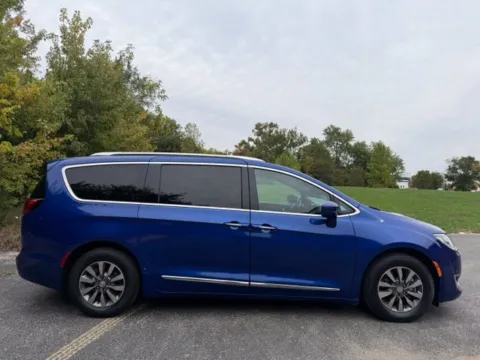 Photos of 2020 Chrysler Pacifica Hybrid Touring L for sale in Indianapolis, IN at Indy Luxury Motorsports