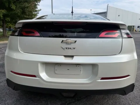 More photos of 2013 Chevrolet Volt at Indy Luxury Motorsports, IN