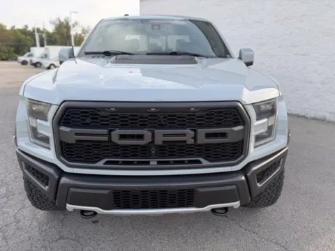 More photos of 2017 Ford F-150 Raptor at Indy Luxury Motorsports, IN