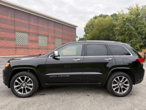 Another view of 2018 Jeep Grand Cherokee Overland for sale in Indianapolis, IN at Indy Luxury Motorsports
