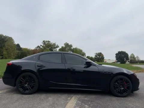 Photos of 2022 Maserati Ghibli GT for sale in Indianapolis, IN at Indy Luxury Motorsports