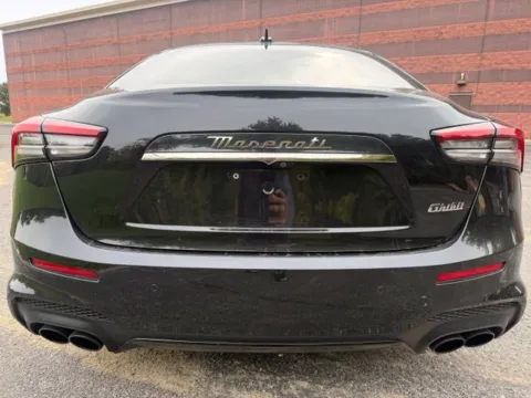 More photos of 2022 Maserati Ghibli GT at Indy Luxury Motorsports, IN