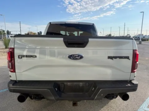 More photos of 2017 Ford F-150 Raptor at Indy Luxury Motorsports, IN
