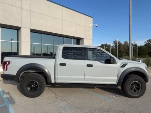 Photos of 2017 Ford F-150 Raptor for sale in Indianapolis, IN at Indy Luxury Motorsports