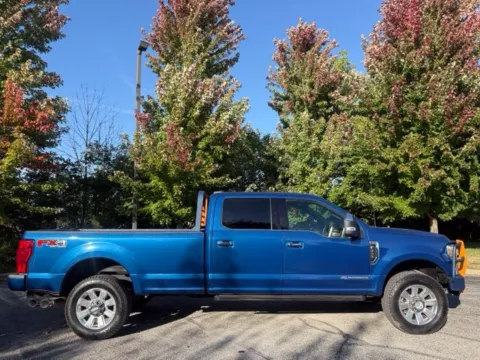 Photos of 2022 Ford F-350SD Platinum for sale in Indianapolis, IN at Indy Luxury Motorsports