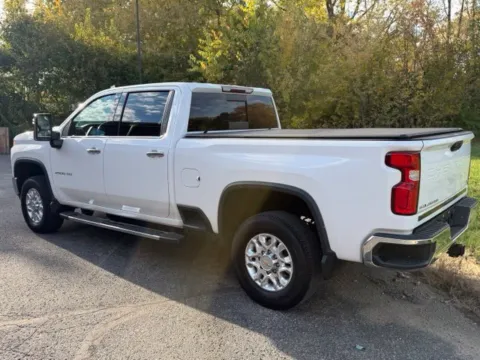 More photos of 2021 Chevrolet Silverado 2500 HD LTZ at Indy Luxury Motorsports, IN