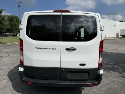 More photos of 2023 Ford Transit-250 at Indy Luxury Motorsports, IN