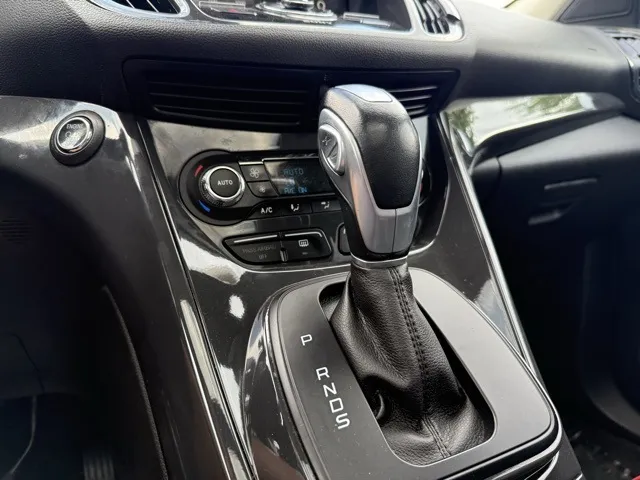 2014 Ford Escape Titanium photo 23