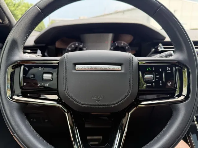 2024 Land Rover Range Rover Velar SE photo 24