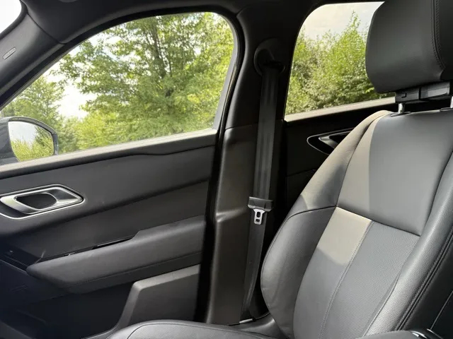 2024 Land Rover Range Rover Velar SE photo 18