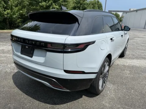 More photos of 2024 Land Rover Range Rover Velar Dynamic SE at Indy Luxury Motorsports, IN