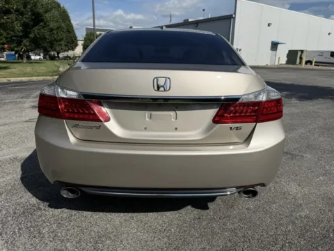 More photos of 2015 Honda Accord EX-L at Indy Luxury Motorsports, IN