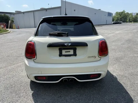 More photos of 2016 MINI Cooper S at Indy Luxury Motorsports, IN