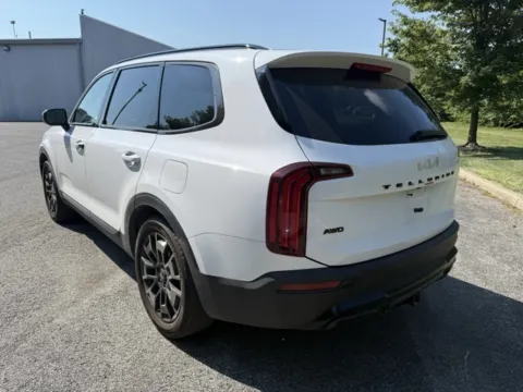 More photos of 2022 Kia Telluride SX at Indy Luxury Motorsports, IN