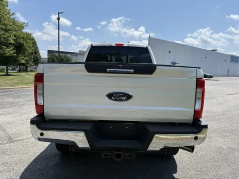 More photos of 2019 Ford F-250SD Lariat at Indy Luxury Motorsports, IN