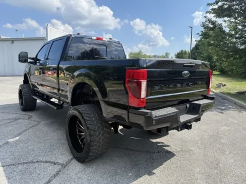 More photos of 2020 Ford F-250SD Lariat at Indy Luxury Motorsports, IN