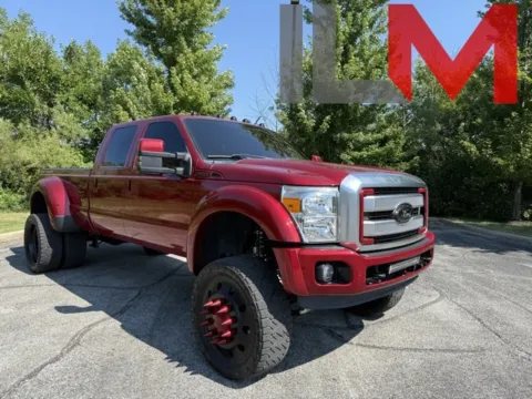 Red 2016 Ford F-350SD Platinum for sale in Indianapolis, IN