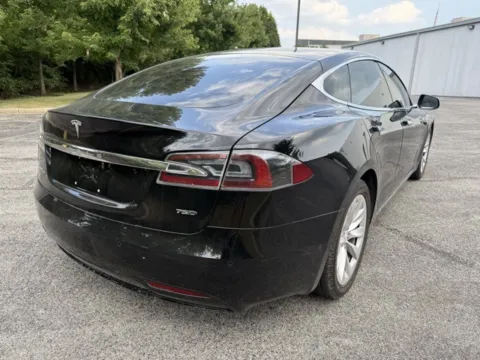 More photos of 2018 Tesla Model S 75D at Indy Luxury Motorsports, IN