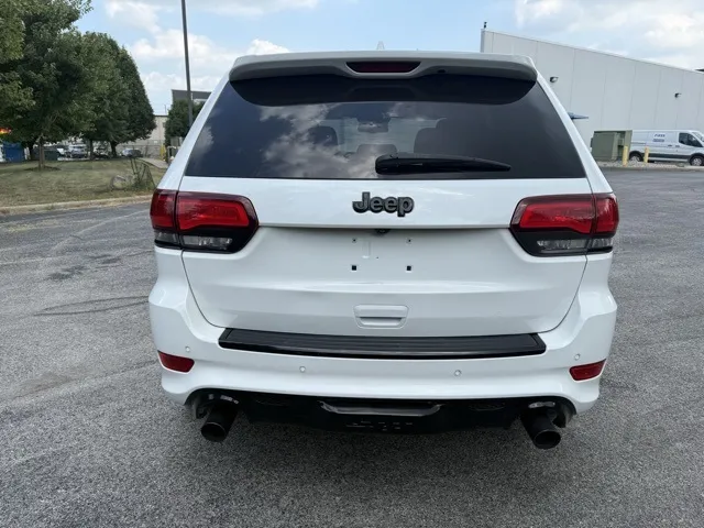 2015 Jeep Grand Cherokee SRT8 photo 2