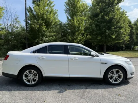 Photos of 2015 Ford Taurus SEL for sale in Indianapolis, IN at Indy Luxury Motorsports