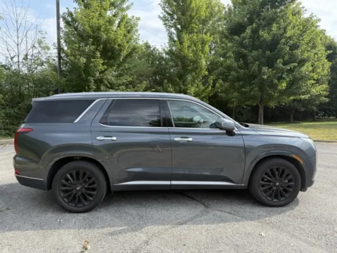 Photos of 2020 Hyundai Palisade Limited for sale in Indianapolis, IN at Indy Luxury Motorsports