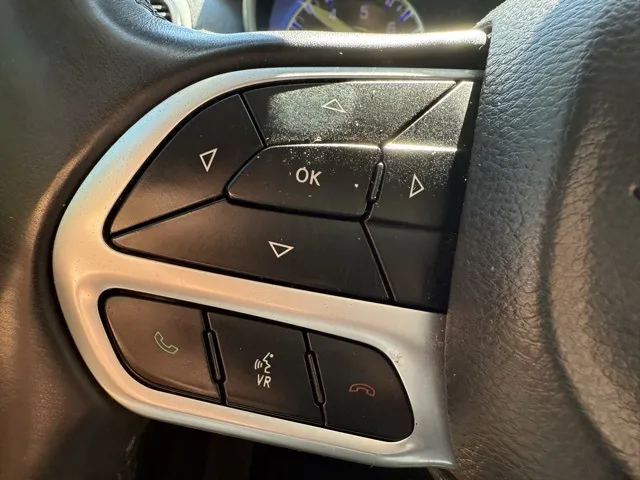 2018 Chrysler 300 Touring Limited photo 23